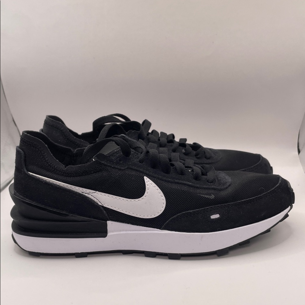 Nike Waffle One Athletic Running Shoes Black White  8